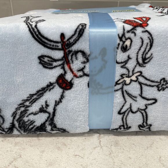 GRINCH & MAX dog Queen Full 90x90” Plush Blanket CHRISTMAS TREE Throw Print NEW - Picture 8 of 8